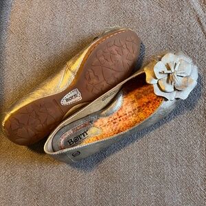 Womens Leather Flats
